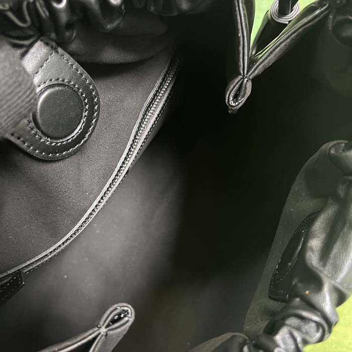 Gucci Unisex GG Deco Medium Tote Bag Black Quilted Leather Interlocking G (6)