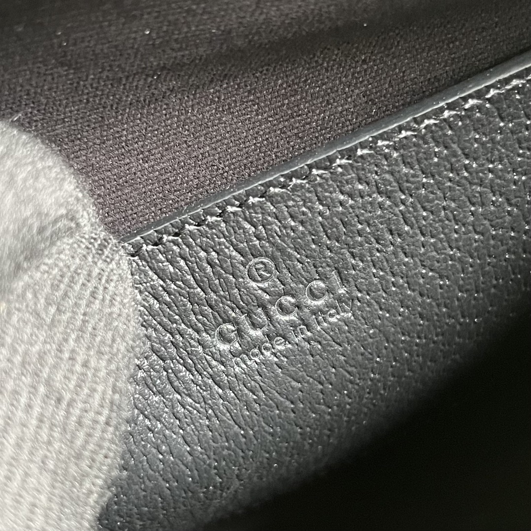 Gucci Unisex Jumbo GG Medium Messenger Bag Black Canvas Zip Closure (10)
