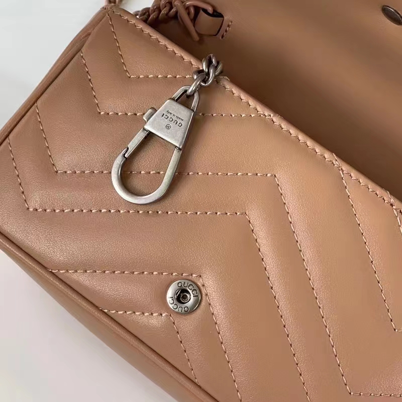 Gucci Women GG Marmont Matelassé Super Mini Bag Rose Beige Chevron Leather (10)