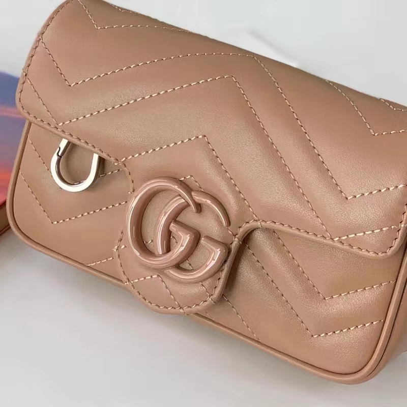 Gucci Women GG Marmont Matelassé Super Mini Bag Rose Beige Chevron Leather (4)