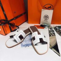 Hermes Women Oran Sandal in Box Calfskin with Iconic “H” Cut-Out-White (3)