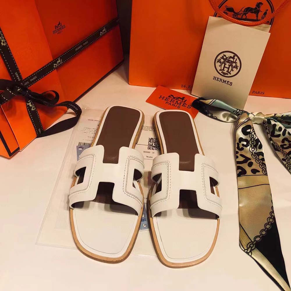 Hermes Women Oran Sandal in Box Calfskin with Iconic “H” Cut-Out-White (4)
