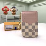 Louis Vuitton LV Unisex Card Holder Recto Verso Monogram Empreinte Leather – Bild 6