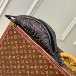 Louis Vuitton LV Unisex Discovery Bumbag Black Nylon Cowhide Leather - Image 3