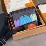 Louis Vuitton LV Unisex LV x YK Gaston Wearable Wallet Monogram Eclipse Reverse Coated Canvas – Bild 2