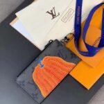 Louis Vuitton LV Unisex LV x YK Gaston Wearable Wallet Monogram Eclipse Reverse Coated Canvas – Bild 8