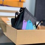 Louis Vuitton LV Unisex LV x YK Gaston Wearable Wallet Monogram Eclipse Reverse Coated Canvas – Bild 6