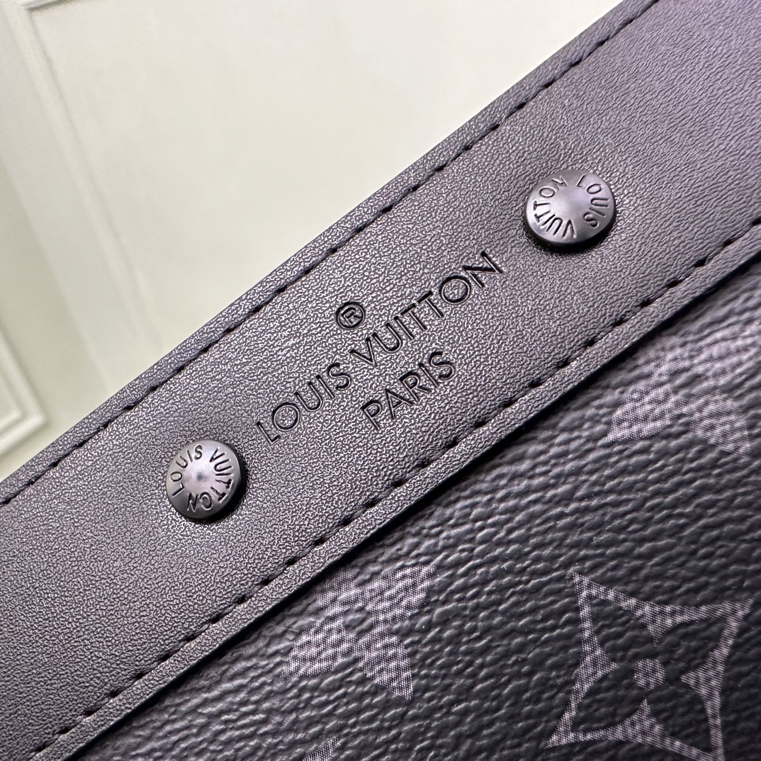 Louis Vuitton LV Unisex Pochette Jour Monogram Eclipse Coated Canvas Cowhide Leather (5)