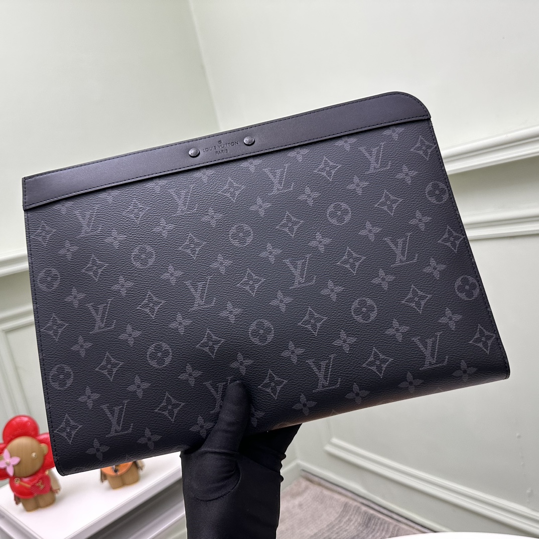 Louis Vuitton LV Unisex Pochette Jour Monogram Eclipse Coated Canvas Cowhide Leather (7)