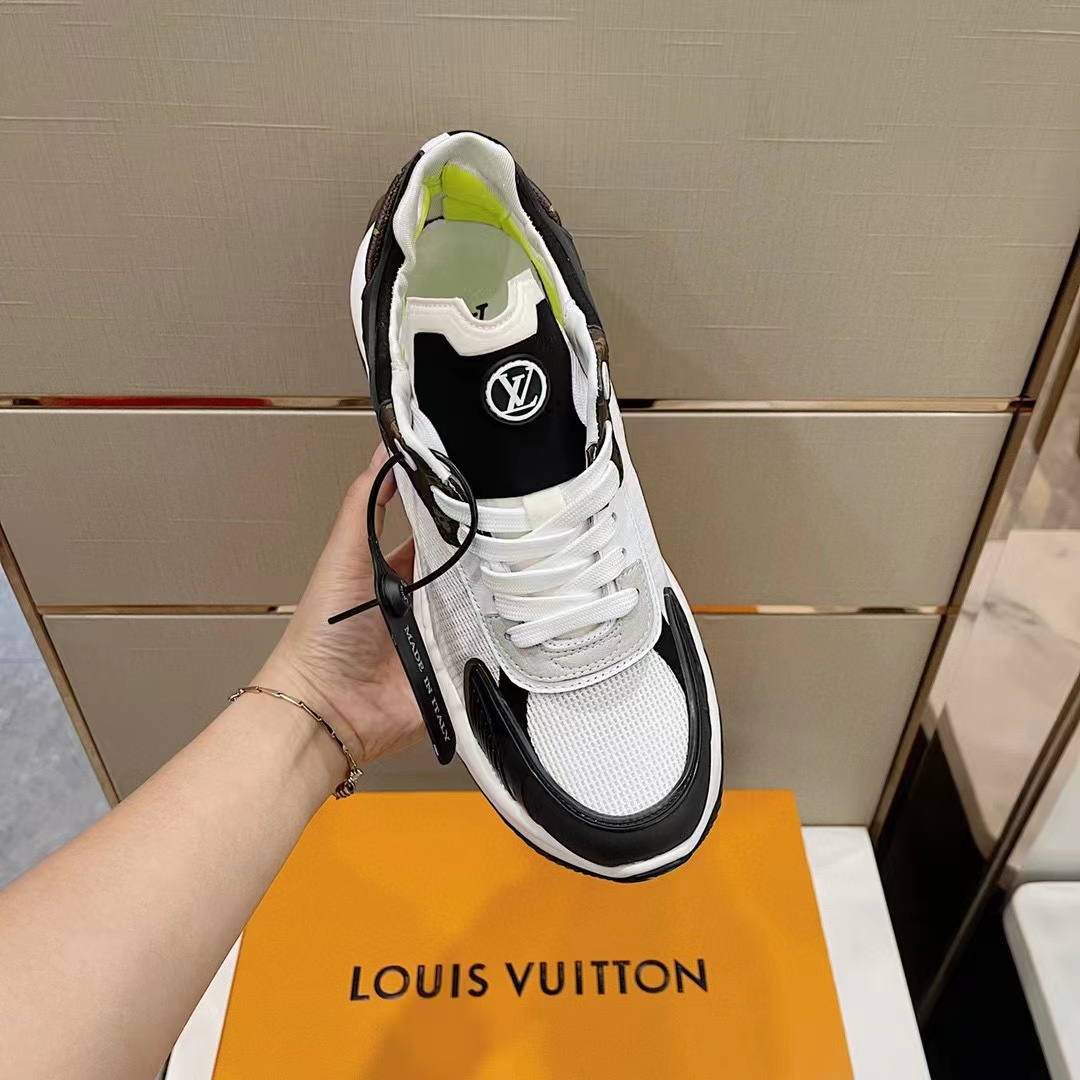 Louis Vuitton LV Unisex Run 55 Sneaker White Mix Materials Lifted Rubber Outsole (8)