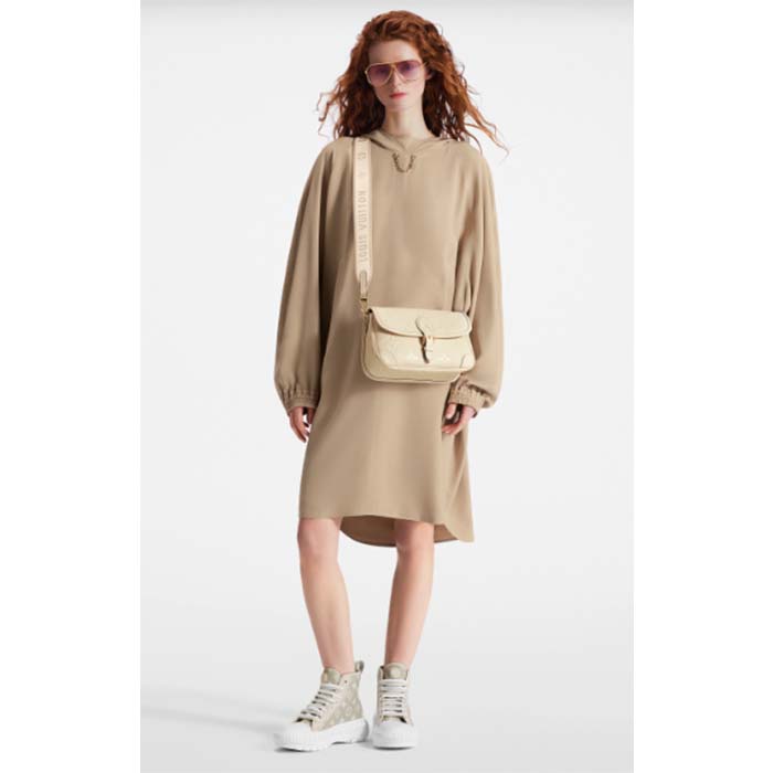 Louis Vuitton LV Women Diane Crème Beige Embossed Supple Grained Cowhide Leather (1)