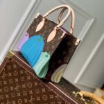 Louis Vuitton LV Women LV x YK OnTheGo PM​ Monogram Coated Canvas Pumpkin Print – Bild 4