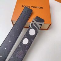 Louis Vuitton Unisex LV X YK Initiales 40MM Reversible Belt Monogram Eclipse Canvas Recto (3)