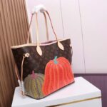 Louis Vuitton Unisex LV x YK Neverfull MM Monogram Coated Canvas Pumpkin Print - Bild 5