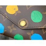 Louis Vuitton Unisex LV x YK Sarah Wallet Monogram Coated Canvas 3D Painted Dots Print - Imagen 7
