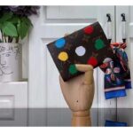 Louis Vuitton Unisex LV x YK Victorine Wallet Monogram Coated Canvas 3D Painted Dots Print - immagine 3