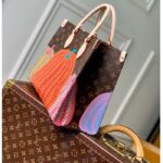 Louis Vuitton Unisex LVxYK OnTheGo MM Monogram Coated Canvas Pumpkin Print - immagine 5