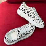 Louis Vuitton Women LV x YK Time Out Sneaker White Printed Calf Leather Monogram Flowers - immagine 4