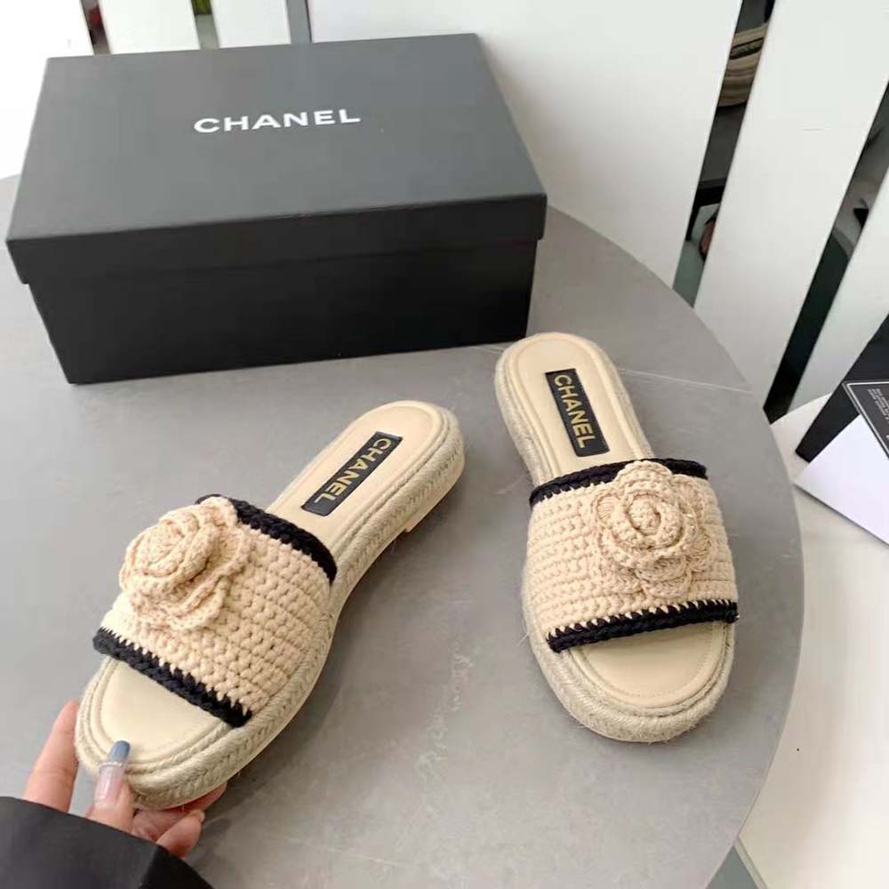 Chanel Women Mules Crochet Ivory and Black 0.5 cm Heel-Beige (4)