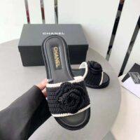 Chanel Women Mules Crochet Ivory and Black 0.5 cm Heel-Black (5)