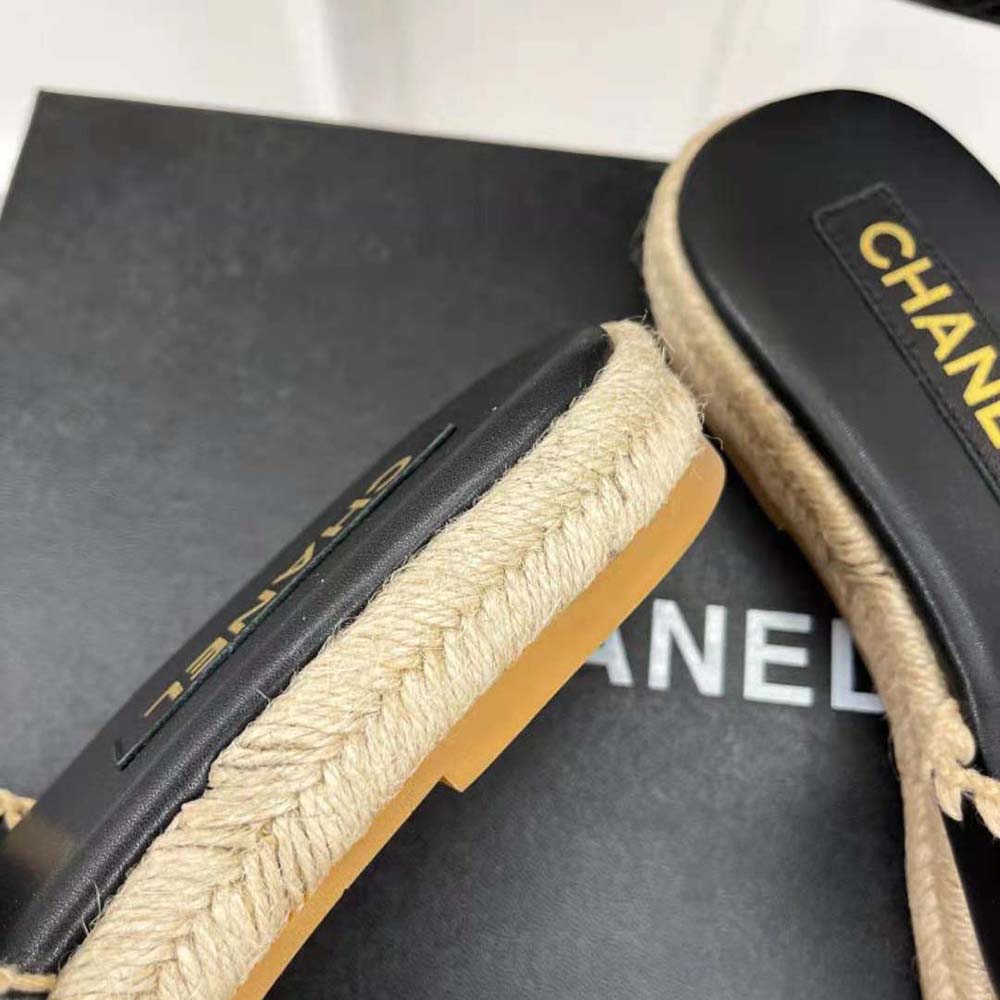 Chanel Women Mules Lambskin Beige & Black (5)