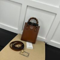Gucci GG Women Gucci Diana Mini Tote Bag Double G Cuir Leather (3)