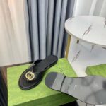 Gucci Unisex GG Interlocking G Thong Sandal Black Leather Flat – Bild 10