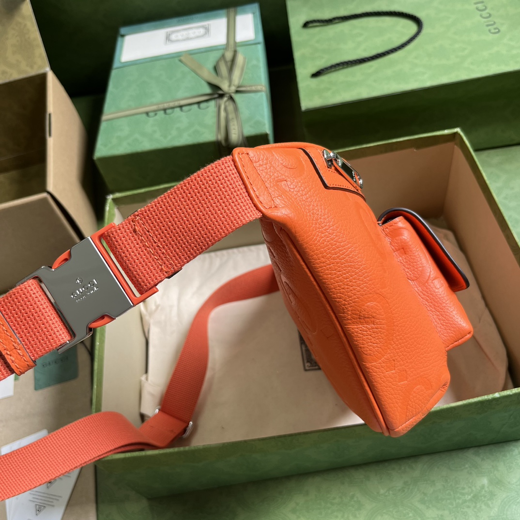 Gucci Unisex GG Jumbo GG Belt Bag Orange Leather Zip Closure (4)
