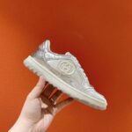 Gucci Unisex GG MAC80 Sneaker Metallic Silver Leather Fabric Round Toe Rubber Flat - immagine 7