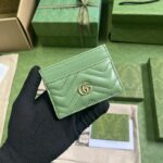 Gucci Unisex GG Marmont Matelassé Card Case Sage Green Chevron Leather – Image 2