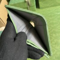 Gucci Unisex GG Marmont Matelassé Card Case Wallet Sage Green Chevron Leather (1)
