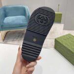 Gucci Unisex GG Sandal Black White Leather Script Rubber Buckle Flat - Bild 9