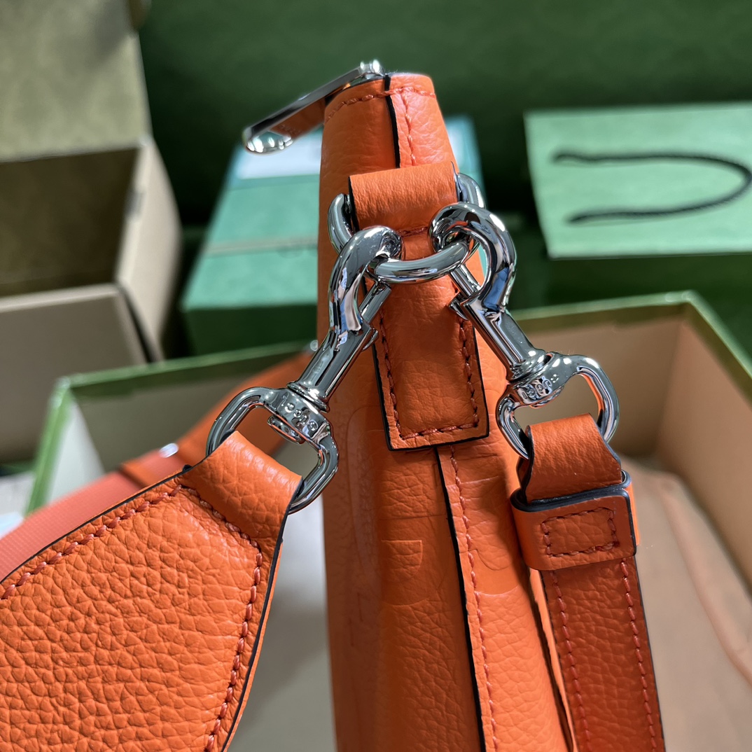 Gucci Unisex Jumbo GG Medium Messenger Bag Orange Leather Zip Closure (6)