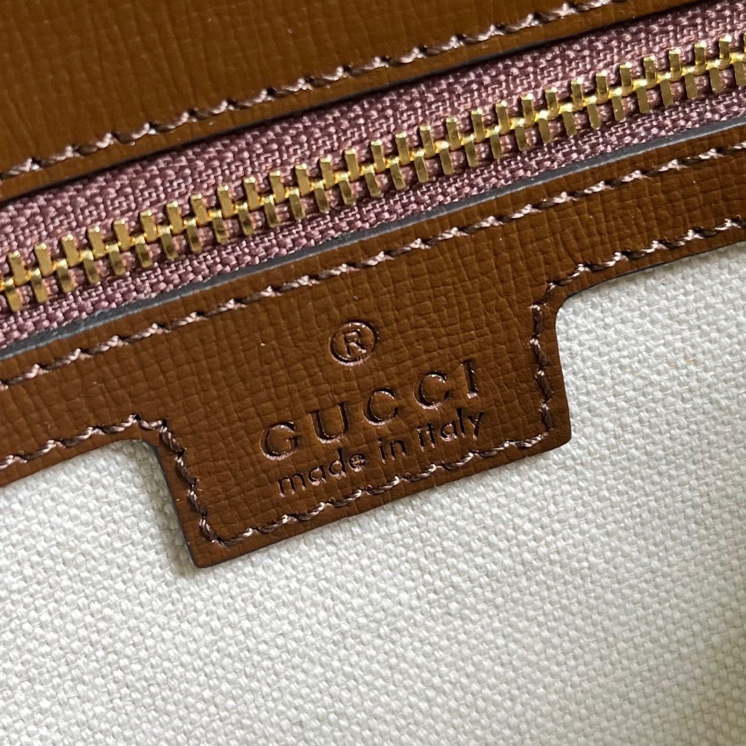 Gucci Unisex Messenger Bag Interlocking G Beige Ebony GG Supreme Canvas Leather (4)