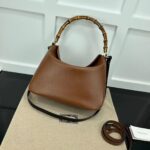 Gucci Women Diana Medium Shoulder Bag Cuir Leather Double G - Bild 3