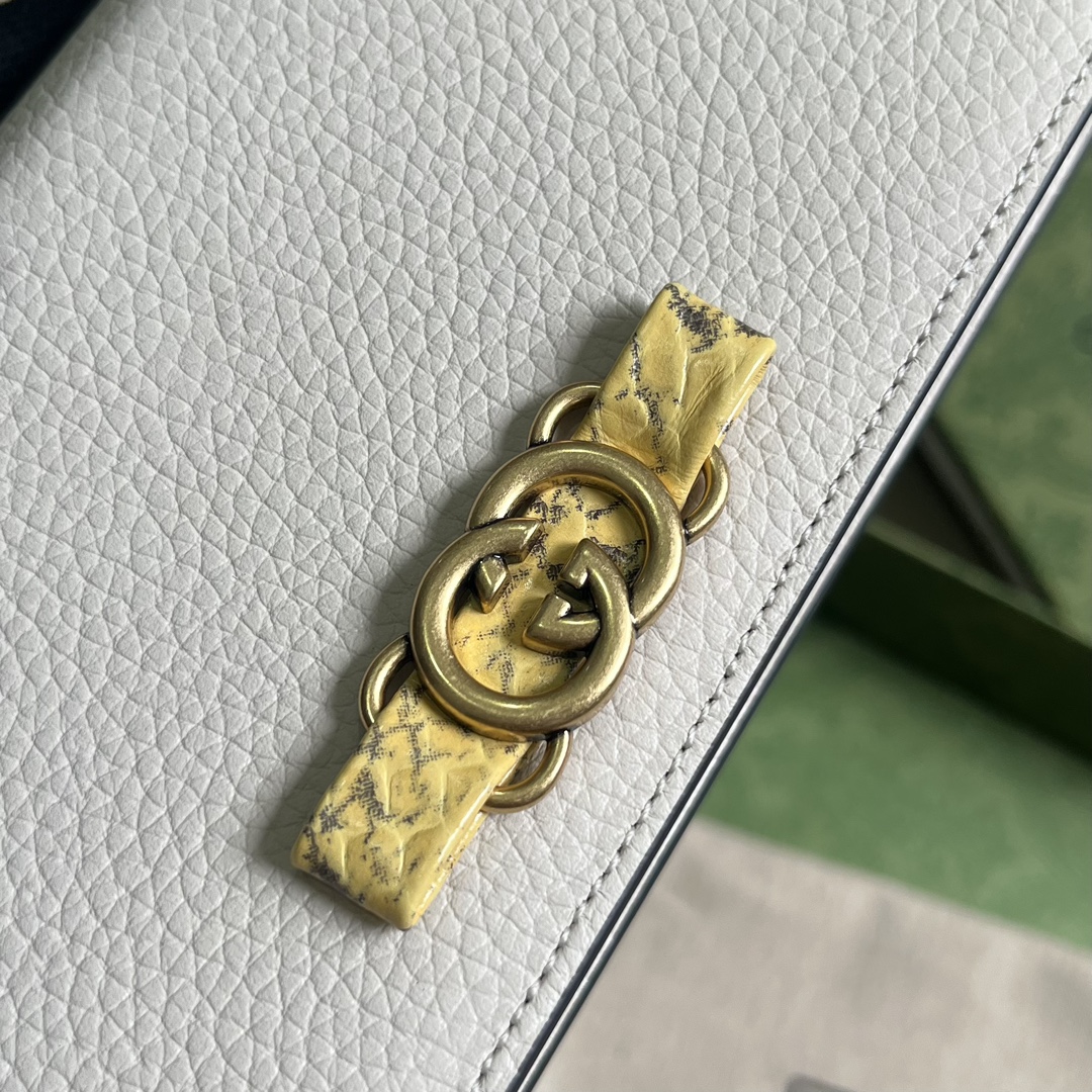 Gucci Women GG Chain Wallet Interlocking G Python Bow Light Pink Leather (10)