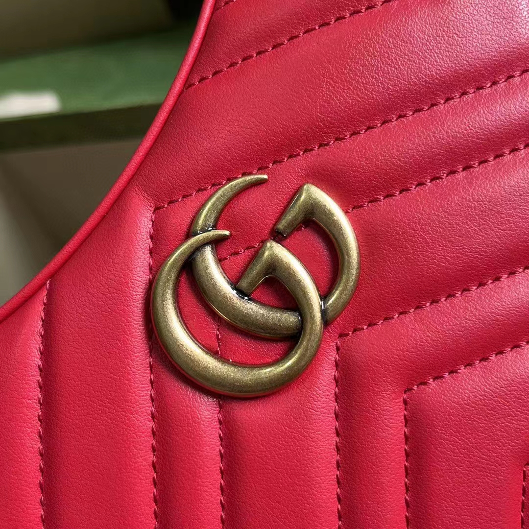 Gucci Women GG Marmont Matelassé Mini Bag Red Chevron Leather Double G (1)