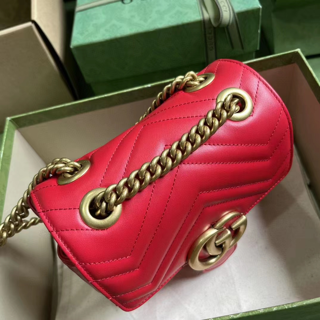 Gucci Women GG Marmont Matelassé Mini Shoulder Bag Red Matelassé Chevron Leather (8)