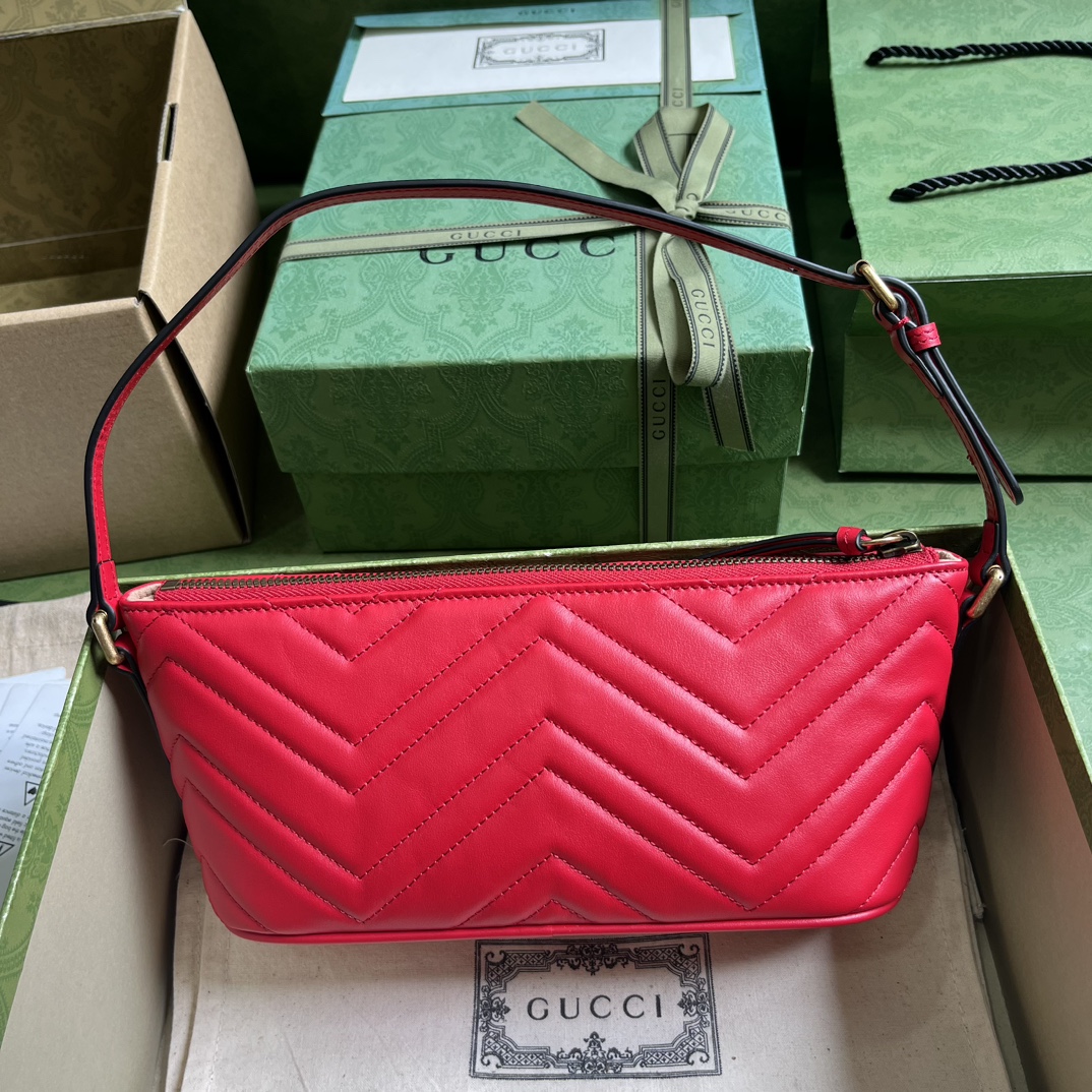 Gucci Women GG Marmont Small Shoulder Bag Red Matelassé Chevron Leather (12)