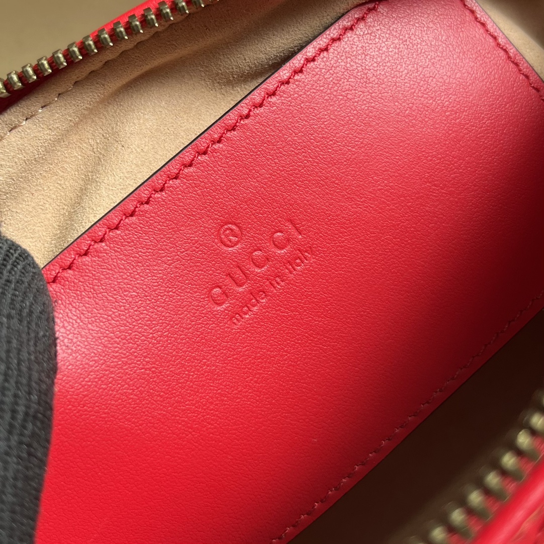 Gucci Women GG Marmont Small Shoulder Bag Red Matelassé Chevron Leather (8)