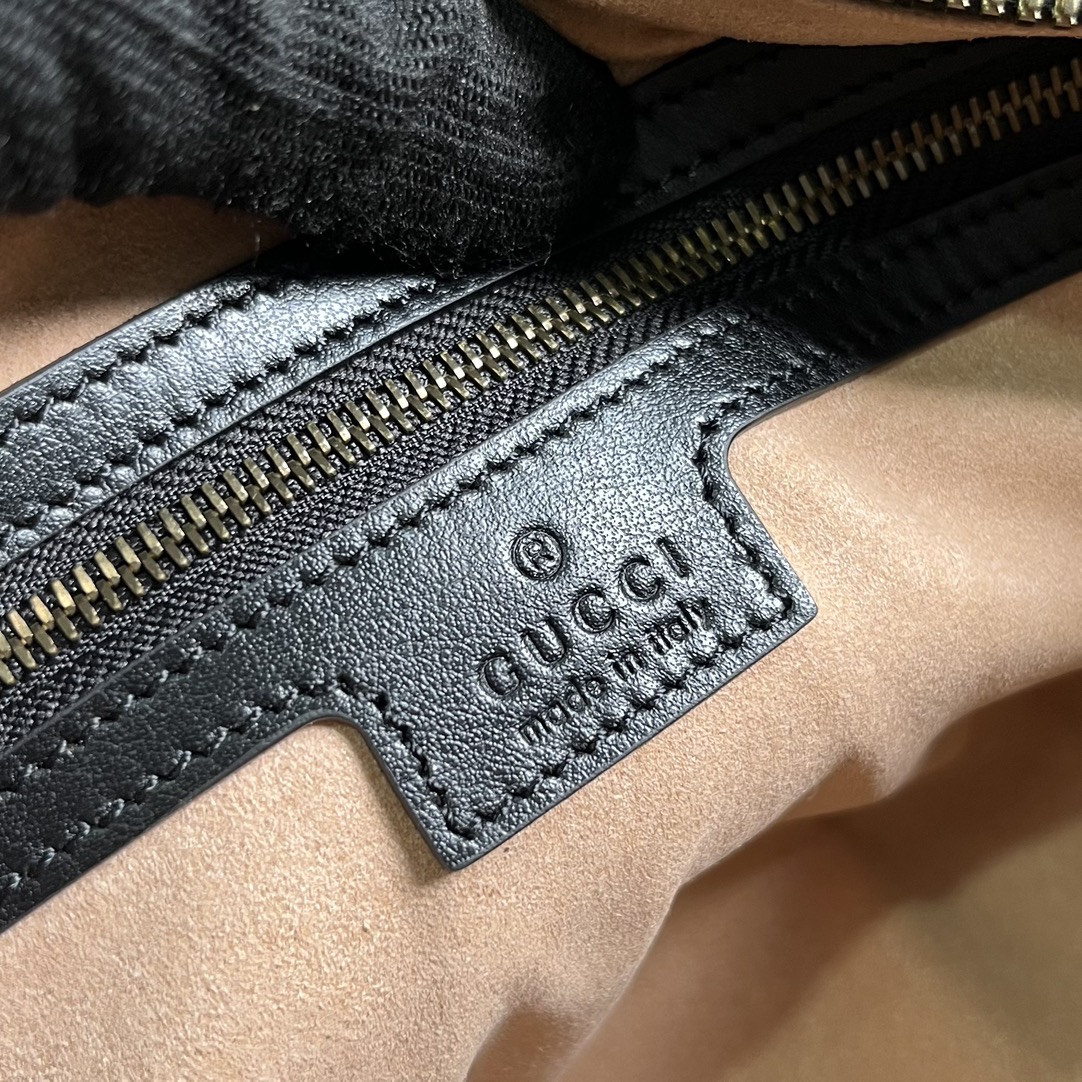 Gucci Women GG Marmont Small Top Handle Bag Black Matelassé Chevron Leather (10)
