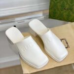 Gucci Women GG Slip-On Sandal White Rubber Embossed Logo Square Toe Chevron - Imagen 3