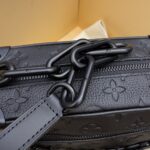 Louis Vuitton LV Men Mini Soft Trunk Bag Black Taurillon Cowhide Leather - Imagen 7