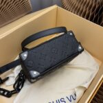 Louis Vuitton LV Men Mini Soft Trunk Bag Black Taurillon Cowhide Leather - Imagen 5
