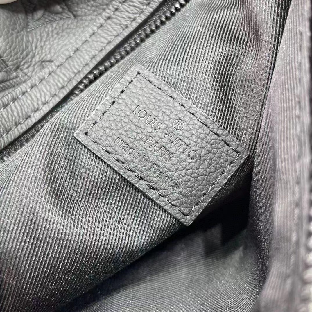 Louis Vuitton LV Unisex Duo Slingbag Black Calf Leather Removable Zipped Pouch (10)