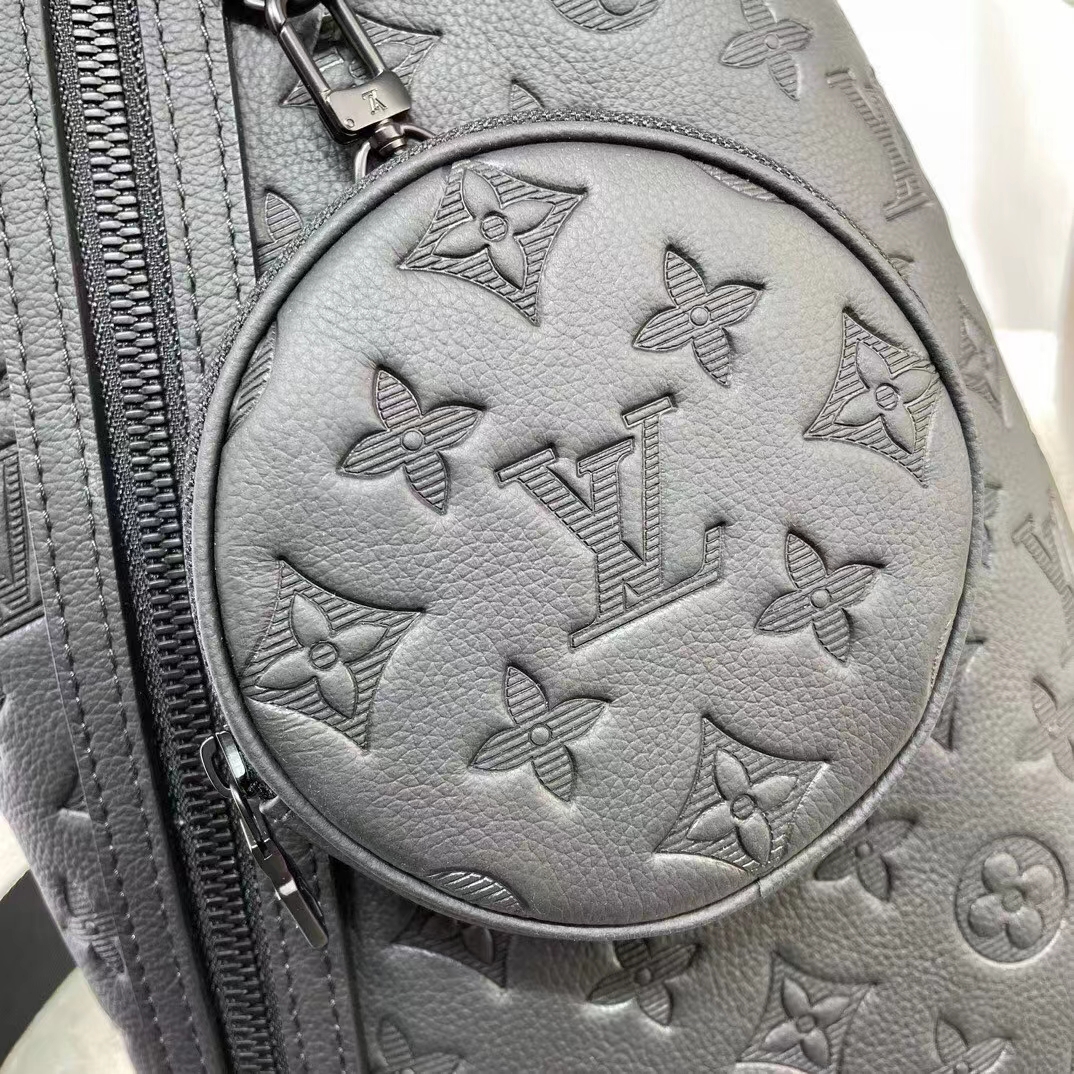 Louis Vuitton LV Unisex Duo Slingbag Black Calf Leather Removable Zipped Pouch (8)