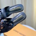 Louis Vuitton LV Unisex Isola Flat Mule Black Calf Leather Circle Signature - Bild 9