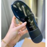 Louis Vuitton LV Unisex Isola Flat Mule Gold Metallic Lamb Leather Circle Signature - Bild 9