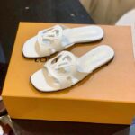 Louis Vuitton LV Unisex Isola Flat Mule White Calf Leather Circle Signature - Imagen 3