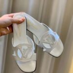 Louis Vuitton LV Unisex Isola Flat Mule White Calf Leather Circle Signature - Imagen 6